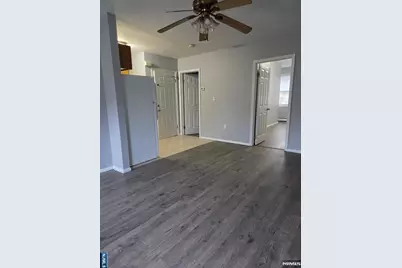 7009 Park Avenue, Guttenberg, NJ 07093 - Photo 4