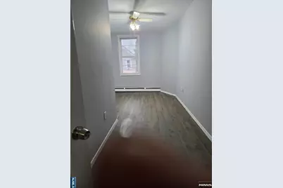 7009 Park Avenue, Guttenberg, NJ 07093 - Photo 6