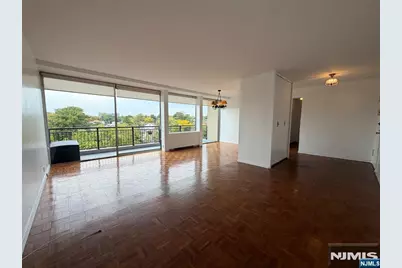 3 Horizon Road 819 #819, Fort Lee, NJ 07024 - Photo 4