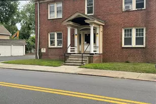 446 Wagaraw Road 4, Fair Lawn, NJ 07410 - Photo 2