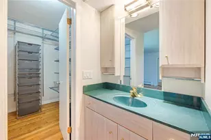 124 Pascack Rd, Washington Township, NJ 07676 - Photo 20