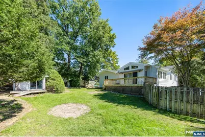 124 Pascack Road, Washington Township, NJ 07676 - Photo 4