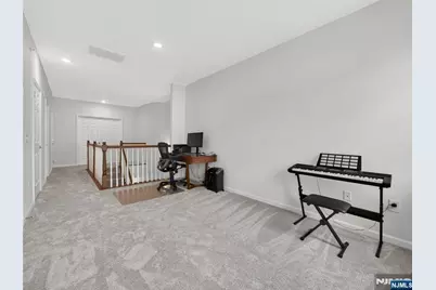 15 Wesmont Drive, Wood Ridge, NJ 07075 - Photo 22