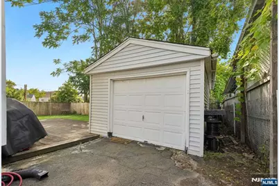 56 Henderson Street, Paterson, NJ 07501 - Photo 20