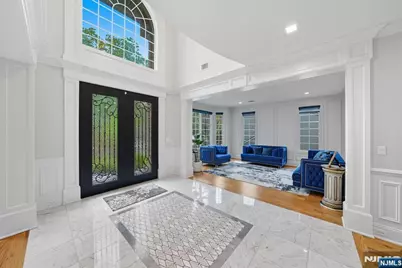 146 Stuart Street, Paramus, NJ 07652 - Photo 4
