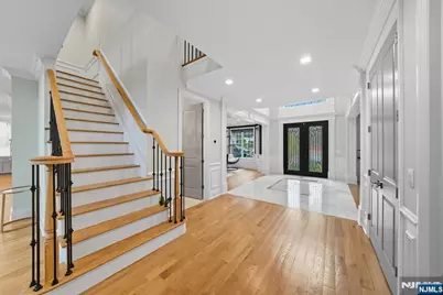 146 Stuart Street, Paramus, NJ 07652 - Photo 22