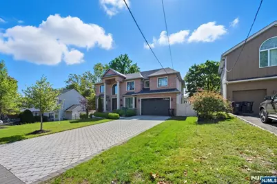 146 Stuart Street, Paramus, NJ 07652 - Photo 40