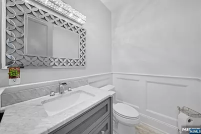 146 Stuart Street, Paramus, NJ 07652 - Photo 30