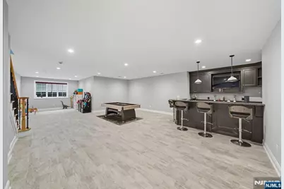 146 Stuart Street, Paramus, NJ 07652 - Photo 34