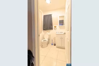 242 Rosa Parks Boulevard, Paterson, NJ 07501 - Photo 28