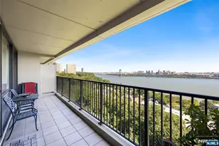 3 Horizon Road 1023, Fort Lee, NJ 07023 - Photo 32