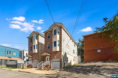 8512 Smith Avenue, North Bergen, NJ 07047 - Photo 28