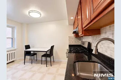 326 N Bridge 3F #3F, Fort Lee, NJ 07024 - Photo 8