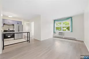300 Lookout Ave D2, Hackensack, NJ 07601 - Photo 6