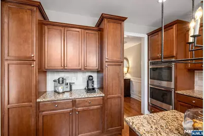107 Windsor Lane, Ramsey, NJ 07446 - Photo 18