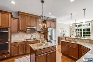 107 Windsor Ln, Ramsey, NJ 07446 - Photo 14