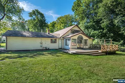 492 Blue Hill Terrace, Franklin Lakes, NJ 07417 - Photo 28