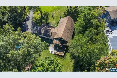 492 Blue Hill Terrace, Franklin Lakes, NJ 07417 - Photo 36