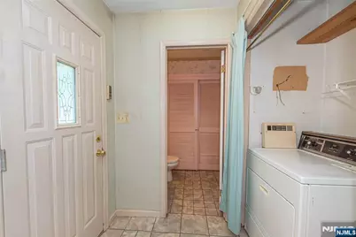 492 Blue Hill Terrace, Franklin Lakes, NJ 07417 - Photo 22