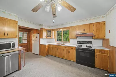 56 Haskell Avenue, Wanaque, NJ 07420 - Photo 12