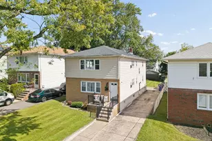 31 Barbara St, Bloomfield, NJ 07003 - Photo 2