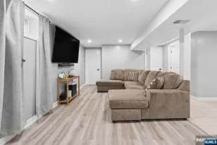 31 Barbara St, Bloomfield, NJ 07003 - Photo 18