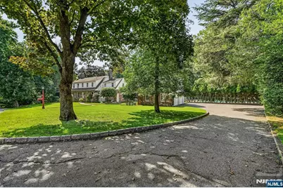 1 Carlyle Place, Hillsdale, NJ 07642 - Photo 10