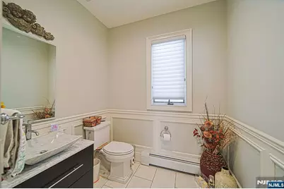 897 Virgil Avenue, Ridgefield, NJ 07657 - Photo 26