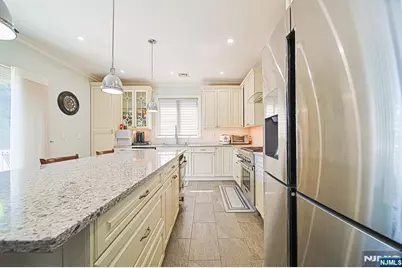 897 Virgil Avenue, Ridgefield, NJ 07657 - Photo 30