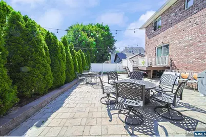 897 Virgil Avenue, Ridgefield, NJ 07657 - Photo 4