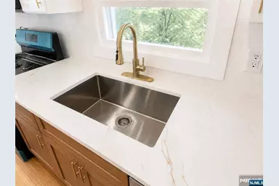 290 20th, Newark, NJ 07103 - Photo 8
