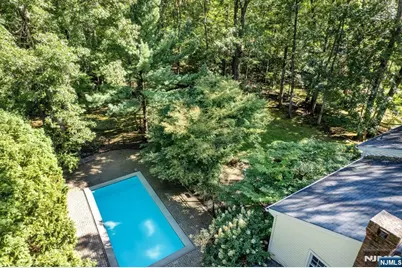 11 Dogwood Court, Mahwah, NJ 07430 - Photo 24