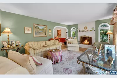 11 Dogwood Court, Mahwah, NJ 07430 - Photo 10