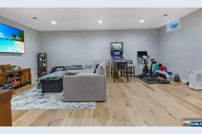 98 Cinnamon Drive, Upper Saddle River, NJ 07458 - Photo 20