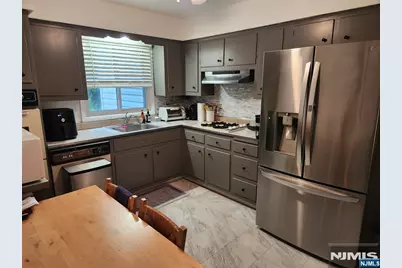 76 Prospect Street, Paramus, NJ 07652 - Photo 16