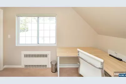 17-16 Well Drive, Fair Lawn, NJ 07410 - Photo 10
