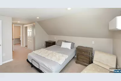 17-16 Well Drive, Fair Lawn, NJ 07410 - Photo 12