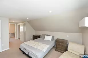 17-16 Well Dr, Fair Lawn, NJ 07410 - Photo 12