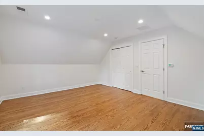 172 Boiling Springs Avenue, East Rutherford, NJ 07073 - Photo 32