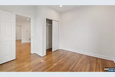 172 Boiling Springs Avenue, East Rutherford, NJ 07073 - Photo 16