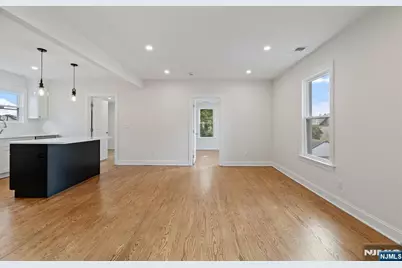 172 Boiling Springs Avenue, East Rutherford, NJ 07073 - Photo 20