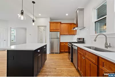 172 Boiling Springs Avenue, East Rutherford, NJ 07073 - Photo 12