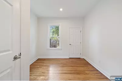 172 Boiling Springs Avenue, East Rutherford, NJ 07073 - Photo 14