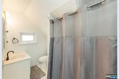 225 Elm Avenue, Bogota, NJ 07603 - Photo 10