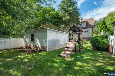 225 Elm Avenue, Bogota, NJ 07603 - Photo 22