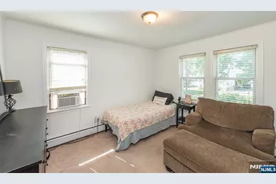 225 Elm Avenue, Bogota, NJ 07603 - Photo 14
