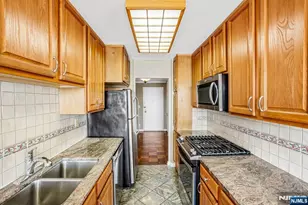6600 Blvd East 17 N, West New York, NJ 07093 - Photo 10