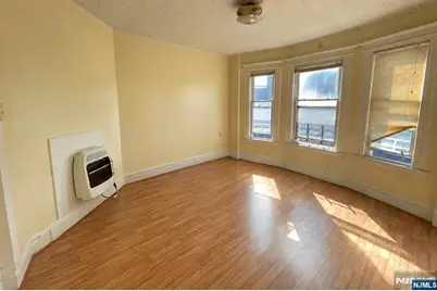 760 Harrison Avenue 6 #6, Harrison, NJ 07029 - Photo 2