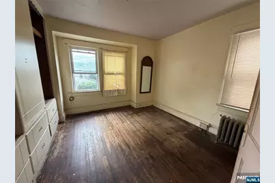 302 Roosevelt Square, Englewood, NJ 07631 - Photo 8