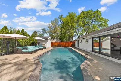 232 Webster Avenue, Lyndhurst Township, NJ 07071 - Photo 28